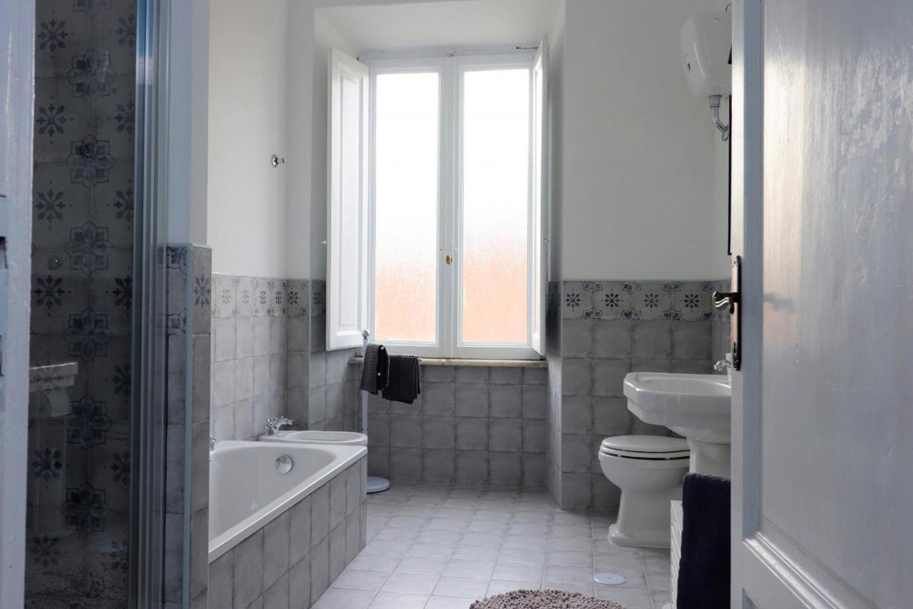 Trevi Grand Blu Suite B&B Roma Exterior foto