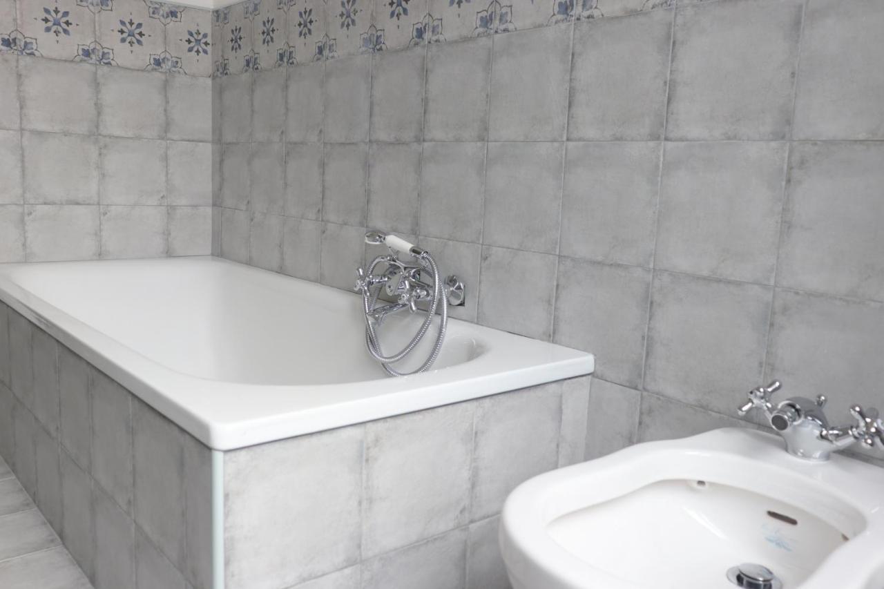 Trevi Grand Blu Suite B&B Roma Exterior foto